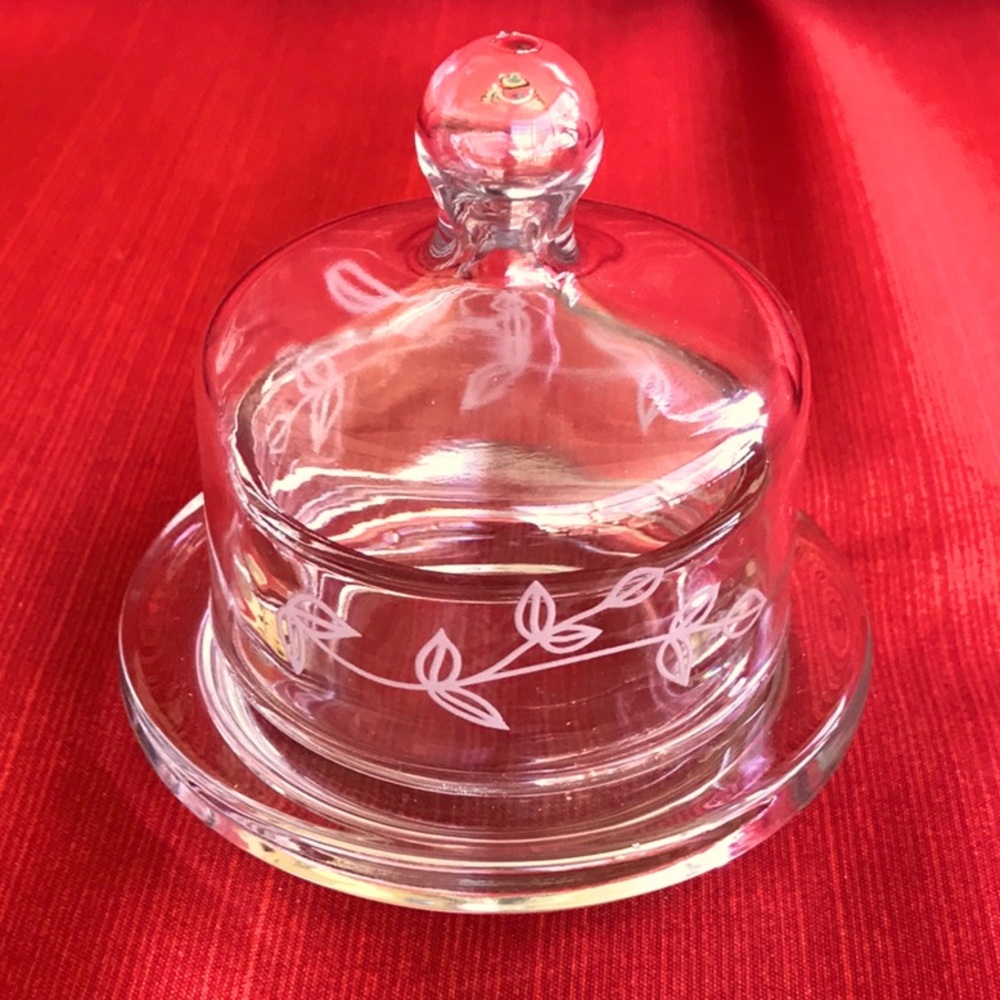 Princes House Vintage Heritage Glass Covered Butter Dish with Leaf Motif